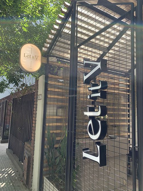 Let it V  at Let it V - Devoto in Buenos Aires