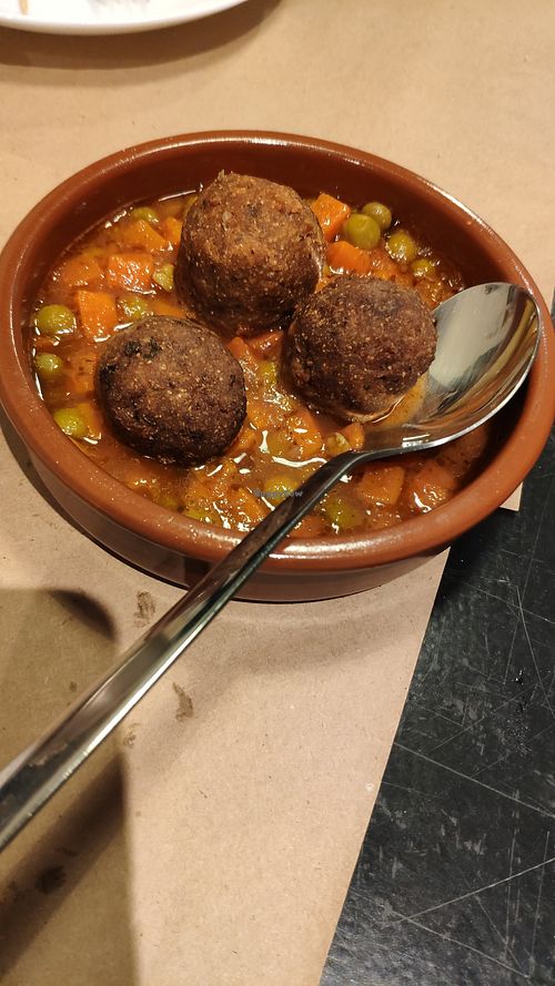 Albóndigas at La Perra Verde in Barcelona