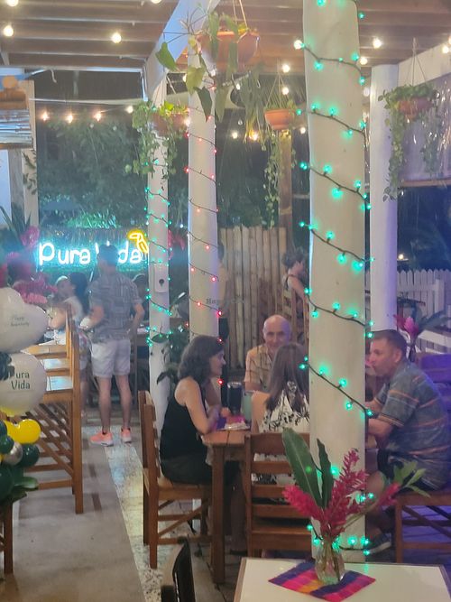 The restaurant at Pura Vida in Roatan