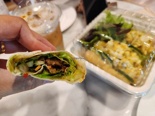 Nice wrap! at GREEN & SUNNY in Bangkok