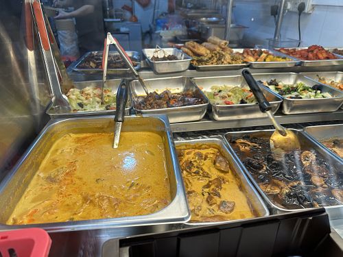 Curry veg   at Yi Ding Xuan Vegetarian 壹鼎軒素食 - Queenstown in Central Singapore