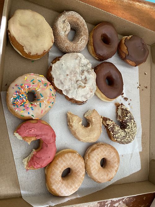 Image of Dottie's Donuts - Rochelle Ave