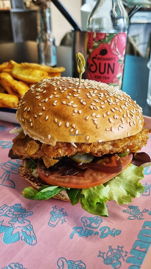 Chicken burger at Flip n Dip in Vienna