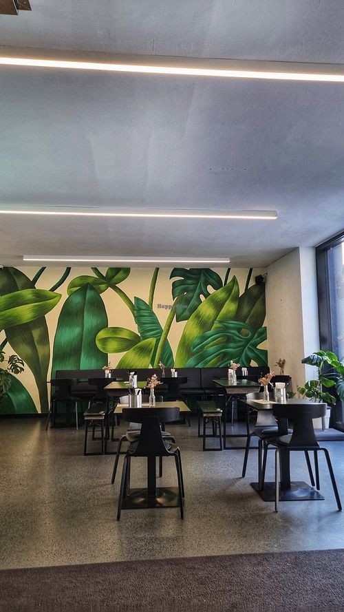  at Flip n Dip in Vienna