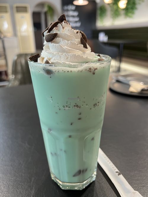 Mint chocolate smoothie   at Veganerie - Kingkeaw in Bangkok