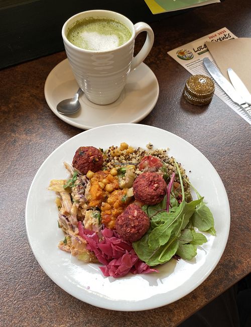 3 falafel mixed gluten free salad 💚💛🧡  at Zappa's in Totnes