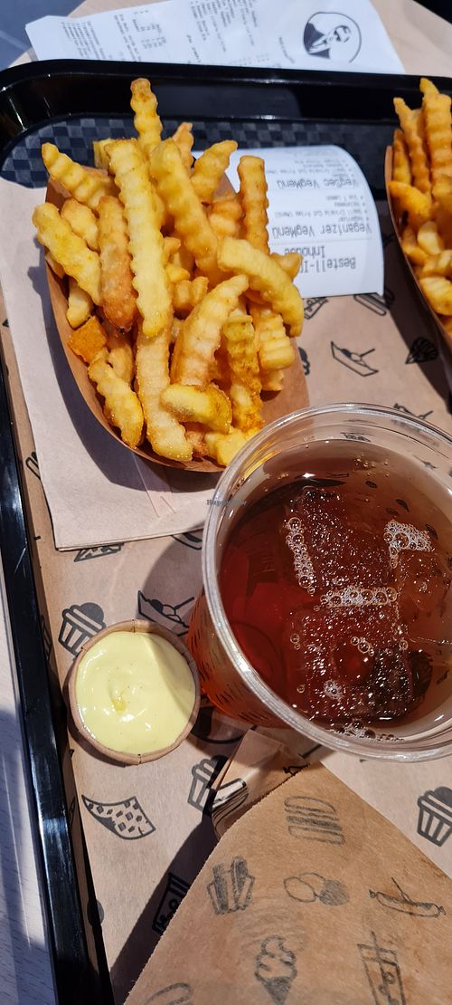 Image of VINCENT - The Playce