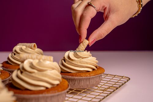 Caramel mokka Cakes at Mayple, Golden Cakes- Maastricht in Maastricht