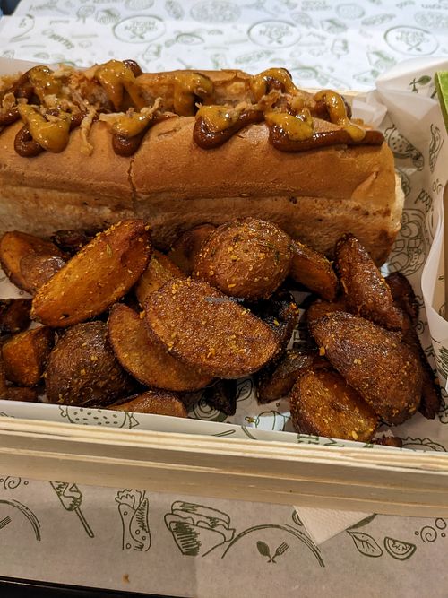 Merguez hotdog at Green Meal in Marseille