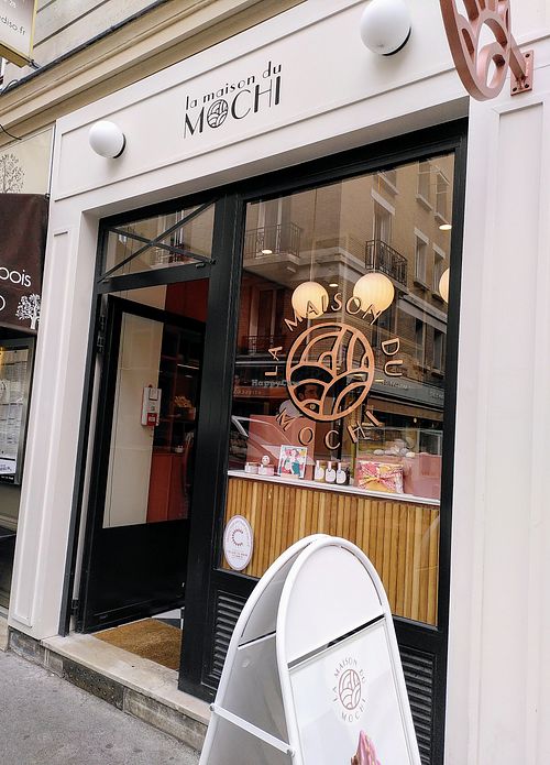 Façade at La Maison du Mochi - Legendre in Paris