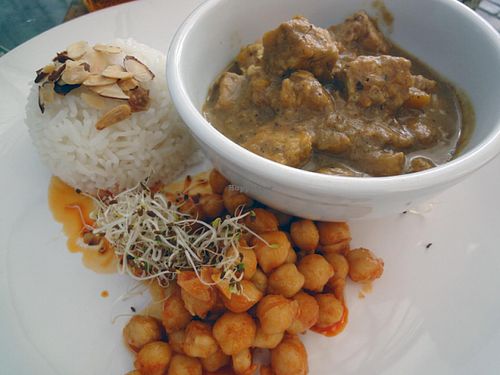 Curry tempeh at Verde Mesa in San Juan