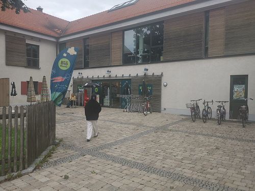 Vordereingang in den BioMarkt at BioMarkt Perlach im Mohrhof in Munich