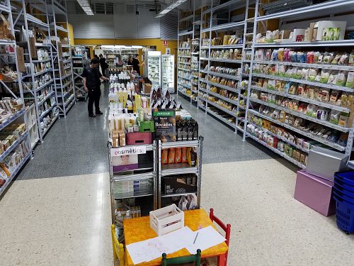 Inside at COCO VEGANS | Antes VEGANS & BIO in Barcelona