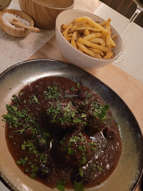 Meatballs and fries at Verdō in Brussels