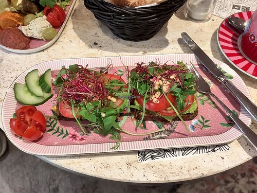 Avocado bread at Isabella Pâtisserie in Munich