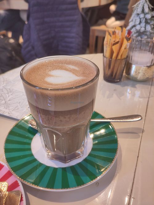 Oat dirty chocolate matcha at Isabella Pâtisserie in Munich