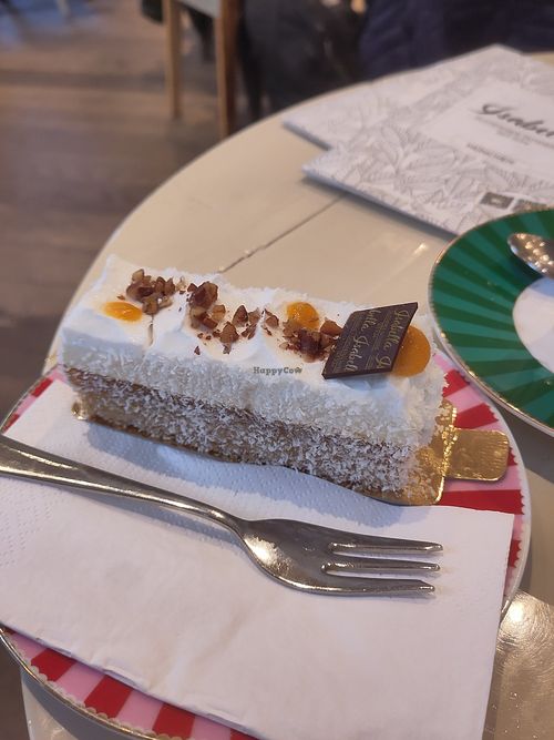 Vegan "Snowflake" at Isabella Pâtisserie in Munich