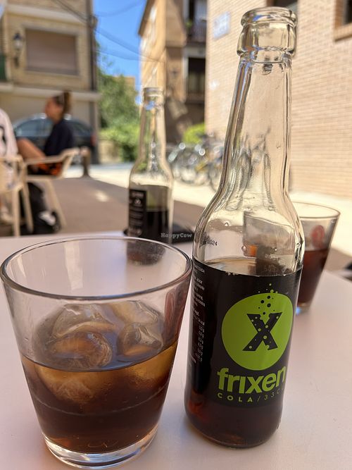 Refresco local y de mercado social   at Palasaca in Huesca