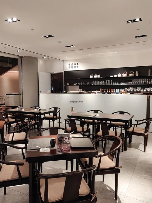 Chinese style decor at Meimen SJT 梅門 in Taipei