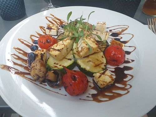 Tofu com legumes braseados at Hotel Águas do Gerês in Geres