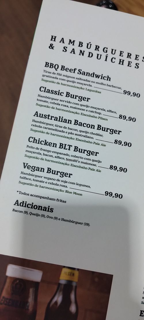 A única opção vegana é um hambúrguer de 100 reais at GRU - Living Heineken - T1 in Guarulhos