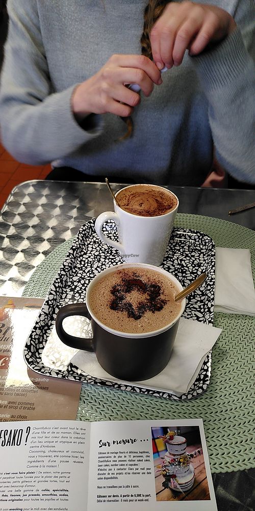 Chocolats chauds lait d'avoine. at Chantilly & Co in Amboise