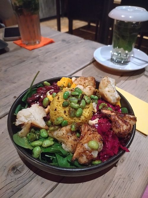 Cauliflower Bowl at Nyce Guys in Geestland
