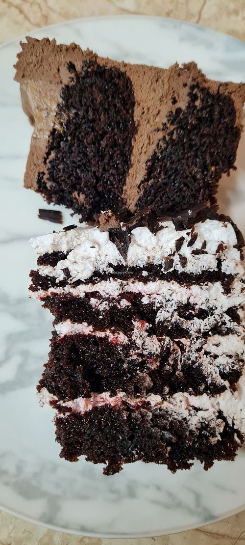 Slices cross section at Fully Baked in Nairobi