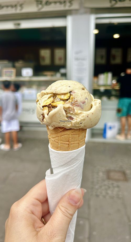 vegan pistachio  at Berry's - Charco in Tenerife