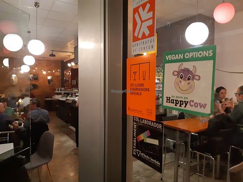 Interior with HappyCow decal at Anita Giro in Valencia