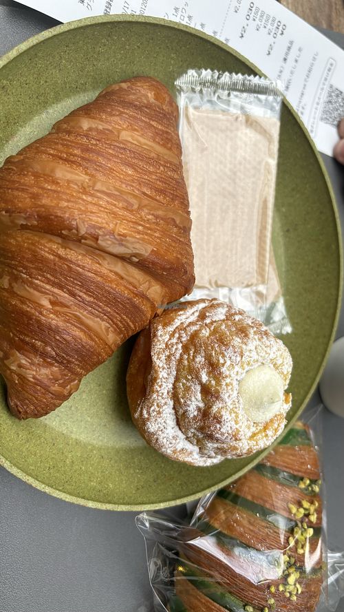Plain croissant and custard cream briochee  at Te Cor Gentil テコールジャンティー in Tokyo