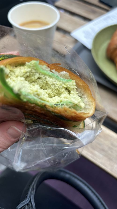 Inside the pistachio croissantt  at Te Cor Gentil テコールジャンティー in Tokyo