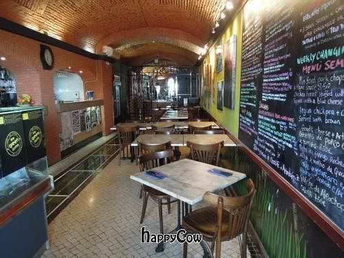  at The Green Room Cafe in Lisbon
