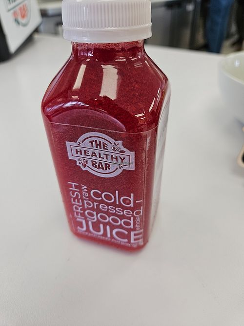 Fresh juice at The Healthy Bar in Kingman