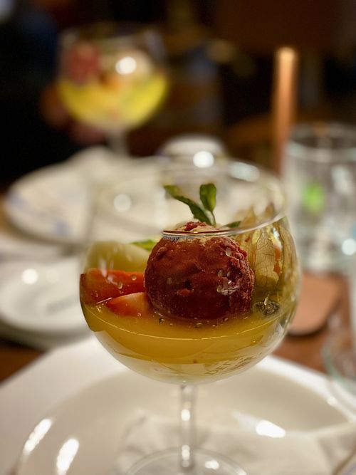 Het verrassingsdessert  at De Dis in Delft