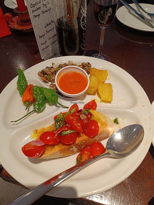 Vegan tapas at Olá Lisboa in Hamburg