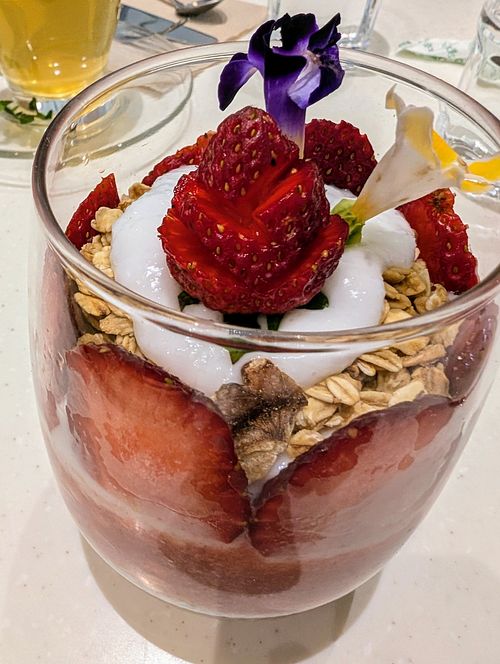 Creamy strawbs at SHAKA - Mall of Asia in Pasay