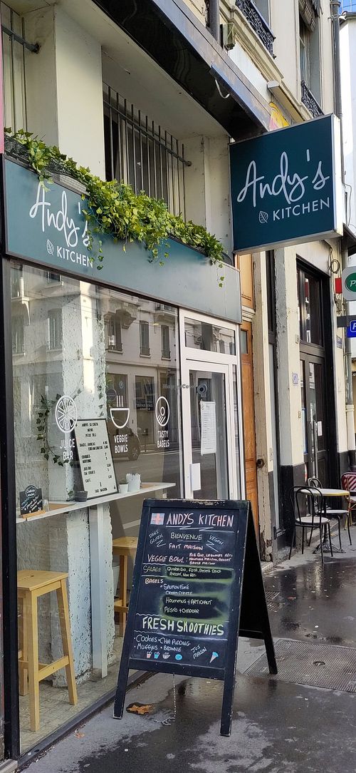 Outside at Andy's Kitchen in Lyon