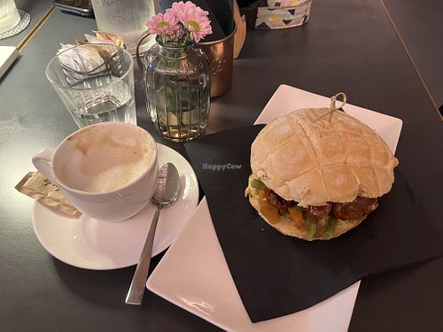 Sandwich with grilled vegetables  at Casa Gotuzzo 1652 in Chiavari