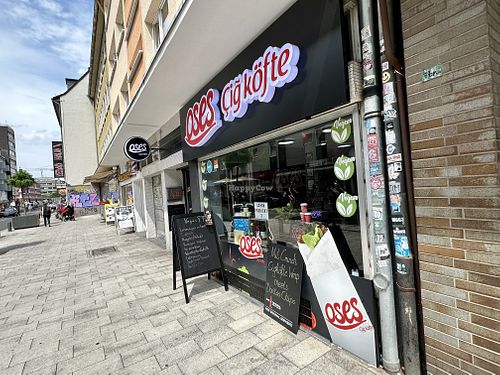 store front  at Oses Çiğ Köfte in Cologne