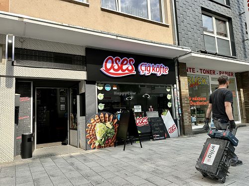 store front  at Oses Çiğ Köfte in Cologne