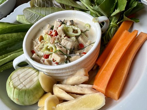   at Ruan Mae Lui Vegetarian เรือนแม่หลุยมังสวิรัติ in Bangkok