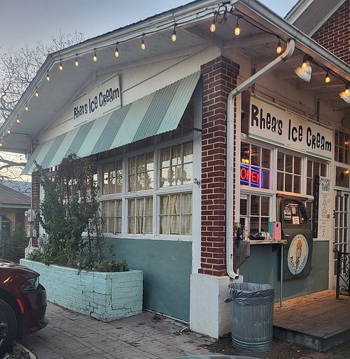Rhea's Ice Cream in Gruene at Rhea's Ice Cream in New Braunfels
