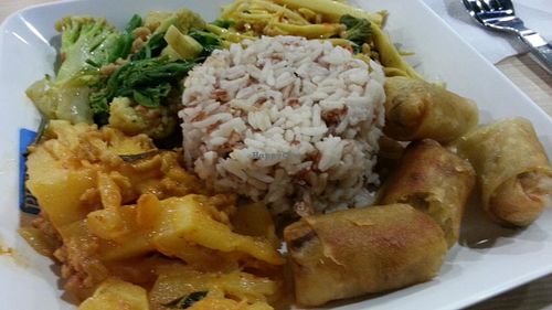 50 baht 3 item combo plus roll at BKK - Veg Stall Food Court - T21 in Bangkok