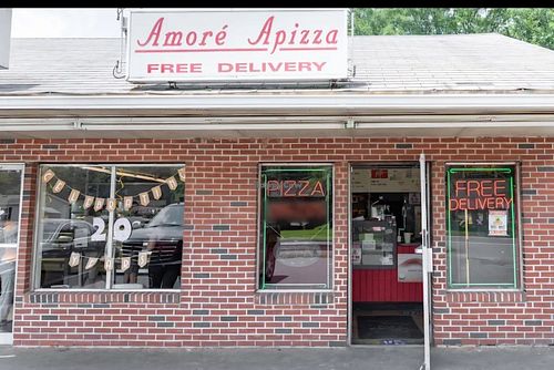  at Amore Apizza in Wallingford