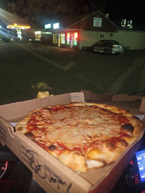  at Amore Apizza in Wallingford