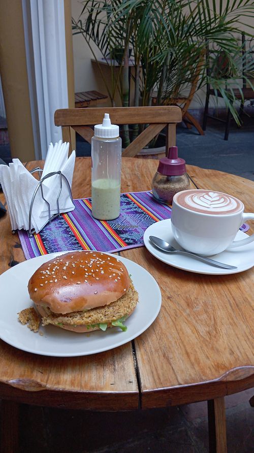 Quinoa burger and hot chocolate at Caffeccio Express in Sucre