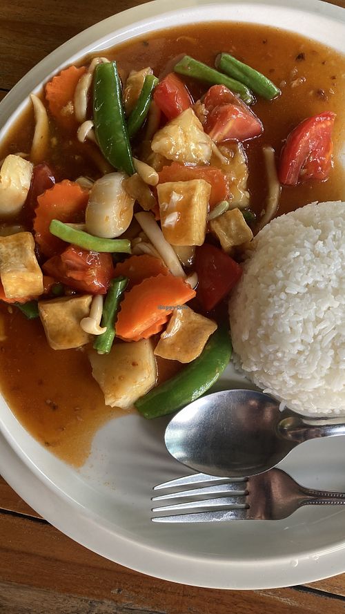 Sweet and sour tofu on rice  at Life Style Thai Food in Koh Phangan