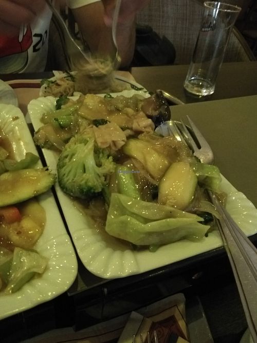 Combination dishes E
27,50 euros for two people at Loving Hut in Maastricht