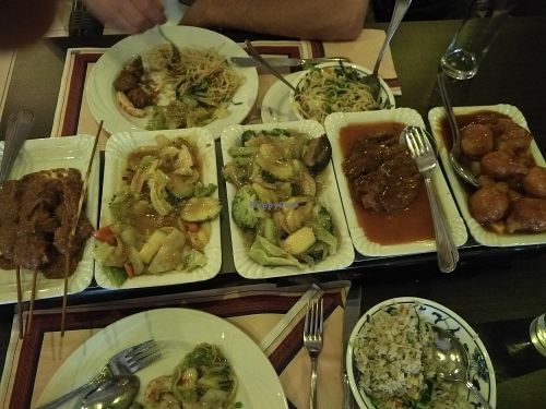 Combination dishes E
27,50 euros for two people at Loving Hut in Maastricht